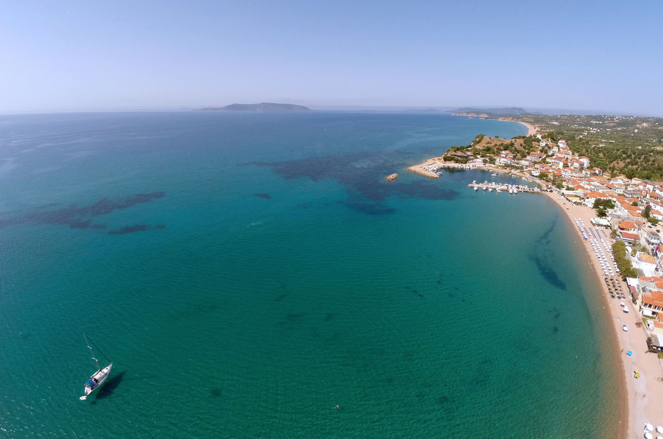 Κρυμμένες παραλίες με σκάφος